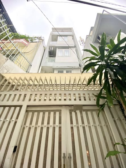 Nhà 5 tầng Kỳ Đồng Q3 29m² giá 8.5 tỷ - Thương lượng nhẹ, xem là thích!