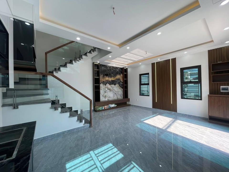 Nhà 3 tầng Phố Đông Hải 1 40m² giá chỉ 2.68 tỷ - Đầu tư sinh lời ngay!