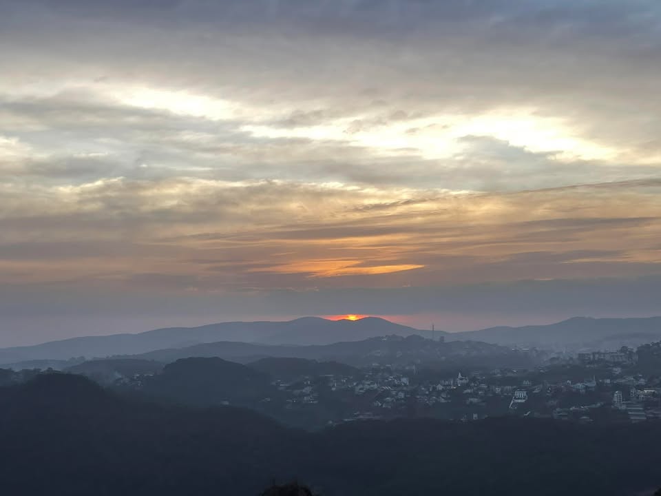 Căn hộ 1PN Vinhomes Central Park, Quận 2, 17.5 triệu - Nhận nhà ngay, full nội thất!