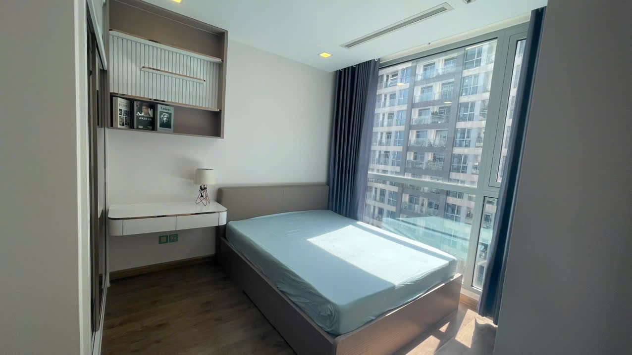 Căn hộ Vinhomes Central Park 80m² giá 11.45 tỷ - Full nội thất, view sông tuyệt đẹp!