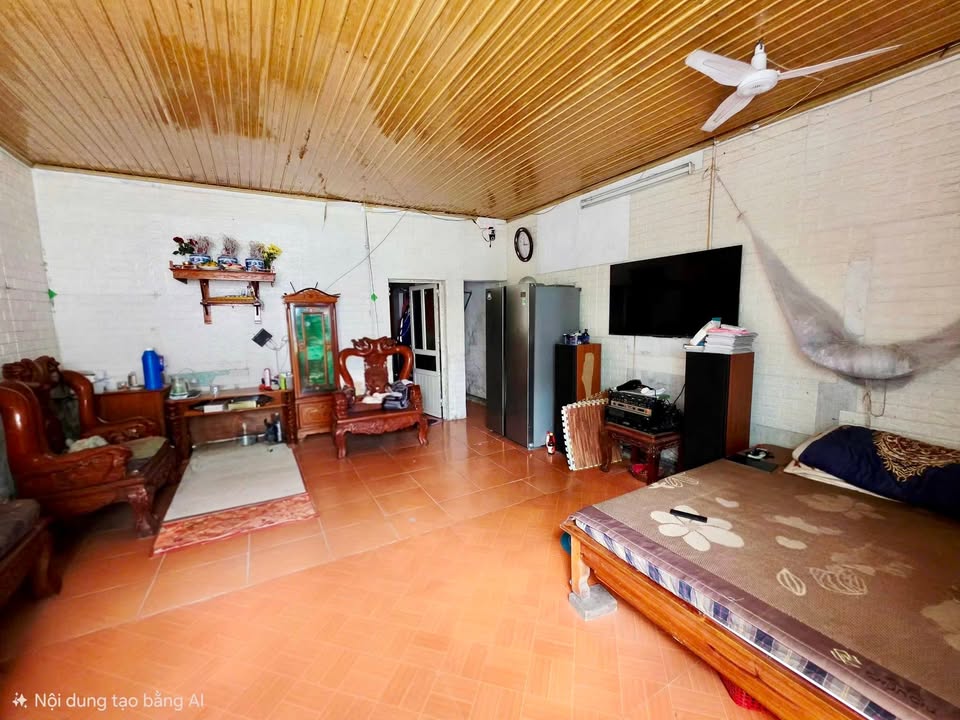 Nhà cấp 4 trục chính Phố 1 Quảng Hưng 64,45m² giá 2.6 tỷ - Ô tô vào tận nhà!