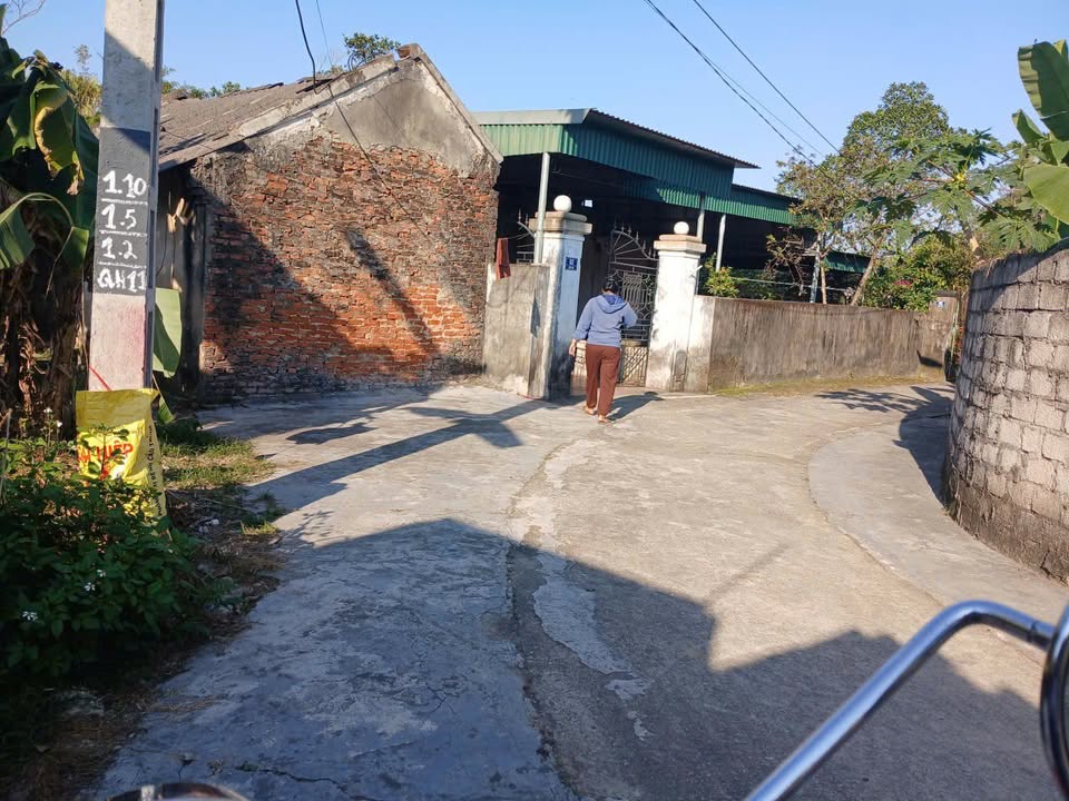 Đất Thông Tư, TP Thanh Hóa 700m² - Bán gấp, tặng nhà!