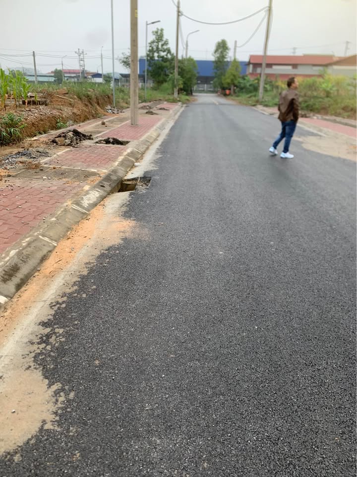 Đất nền tái định cư số 5 Yên Bái 100m² giá 1.3 tỷ - Hướng Đông mát mẻ!