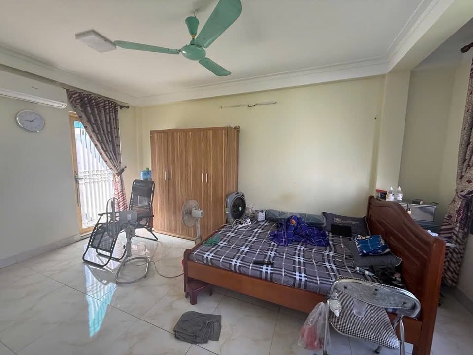 Nhà 4 tầng Nguyễn Văn Cừ 53m² giá 7-8 tỷ - Tiềm năng tăng giá cao!