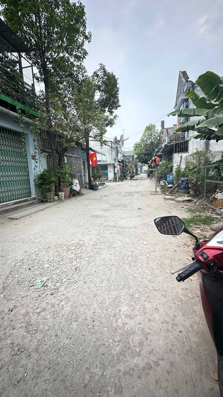 Nhà cấp 4 Bình Chuẩn - 75m² giá chỉ 2.35 tỷ - Đường xe hơi tới nhà