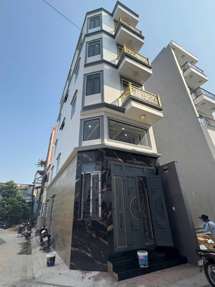 Nhà góc 2 mặt tiền Tỉnh Lộ 10, diện tích 67.5m², giá 8 tỷ - Sẵn sàng giao dịch ngay!