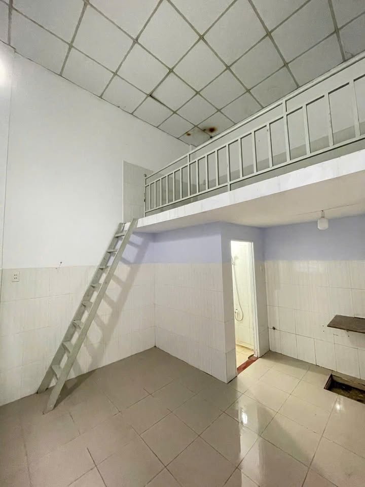 Ki-ốt cho thuê tại Phường Đông Hòa, 20m² giá 2.6 triệu - Đường ô tô đậu trước nhà!