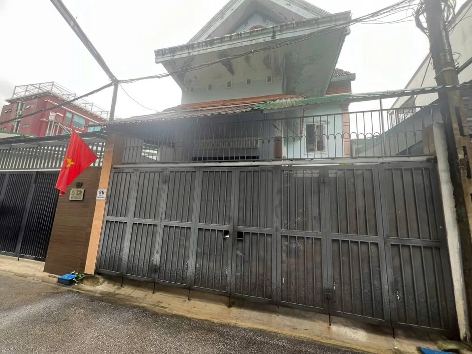 Nhà 2 tầng phường Thành Vinh 88m² giá 4 tỷ - Ô tô vào tận nơi!