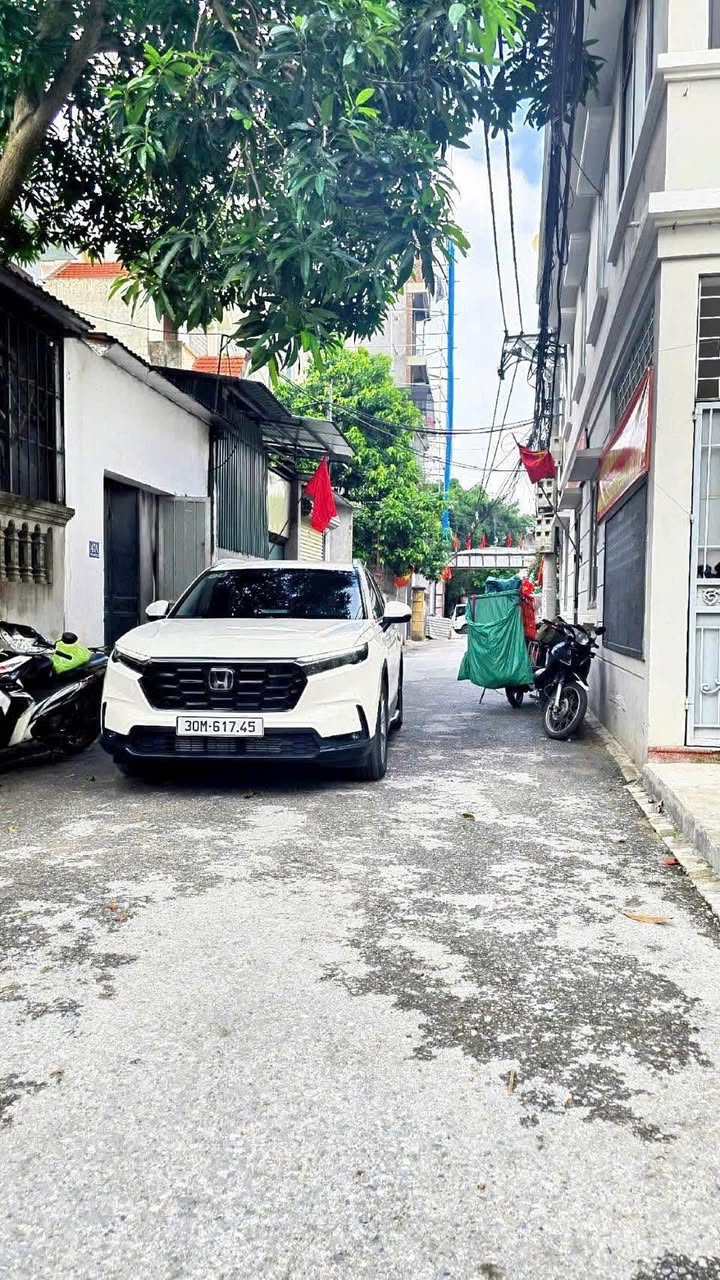 Đất Ngõ 195 Phúc Lợi 77m² giá 7.7 tỷ - Ô tô đỗ cửa, gần chợ và trường học!