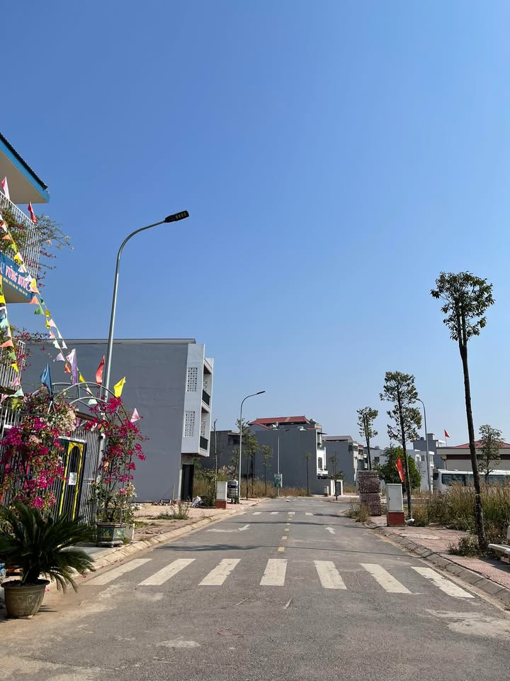 Đất nền Chàng 1, Lục Nam 90m² giá 2 tỷ - Chính chủ bán gấp!