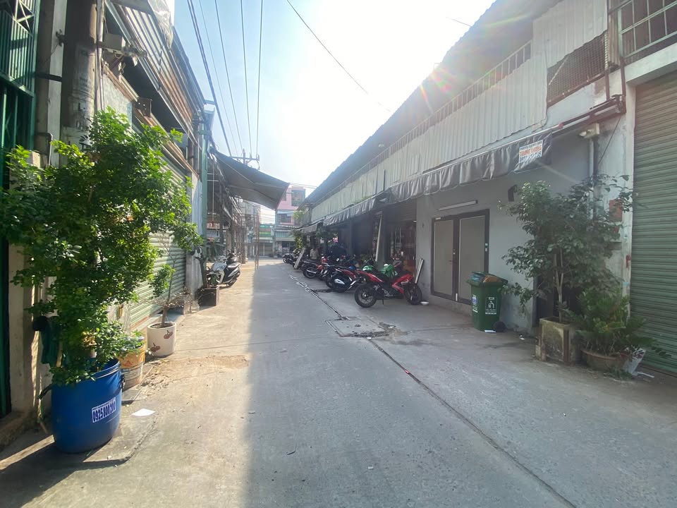 Nhà mới 62 Trương Phước Phan, Quận Bình Tân - Giá 3.2 tỷ - Sẵn sàng vào ở!