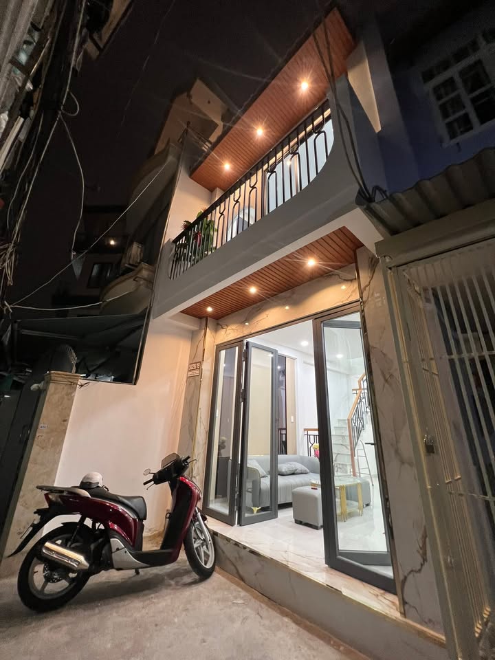 Nhà mới xây 100% tại Hưng Phú, Quận 8 - Giá 4.88 tỷ, Sẵn sàng vào ở ngay!