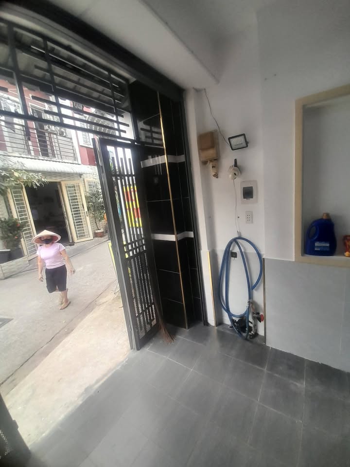 Nhà nguyên căn Đông Thạnh Hóc Môn 44.8m² giá 4.5 triệu - Nhà mới 100% sẵn cho thuê!