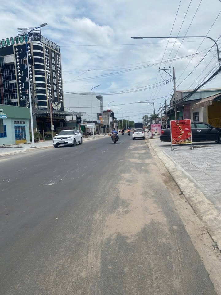 Đất mặt tiền đường Nguyễn Văn Rốp, Phường 4, Tây Ninh 200m² - Cơ hội đầu tư kinh doanh lý tưởng!