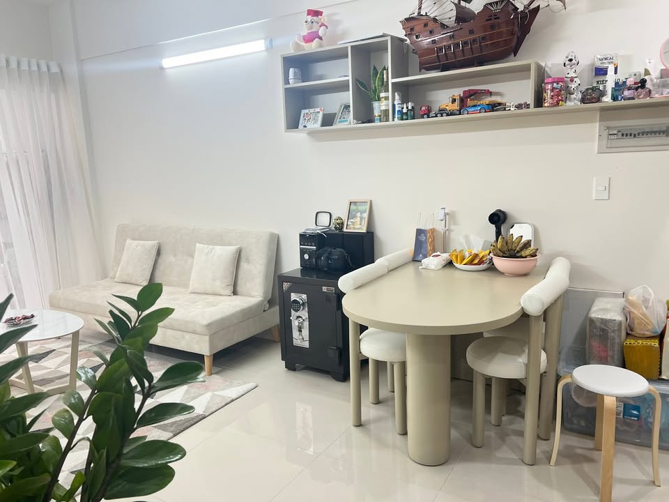 Căn hộ Charmington La Pointe Quận 10 50m² giá 17 triệu - Full nội thất xinh xắn!