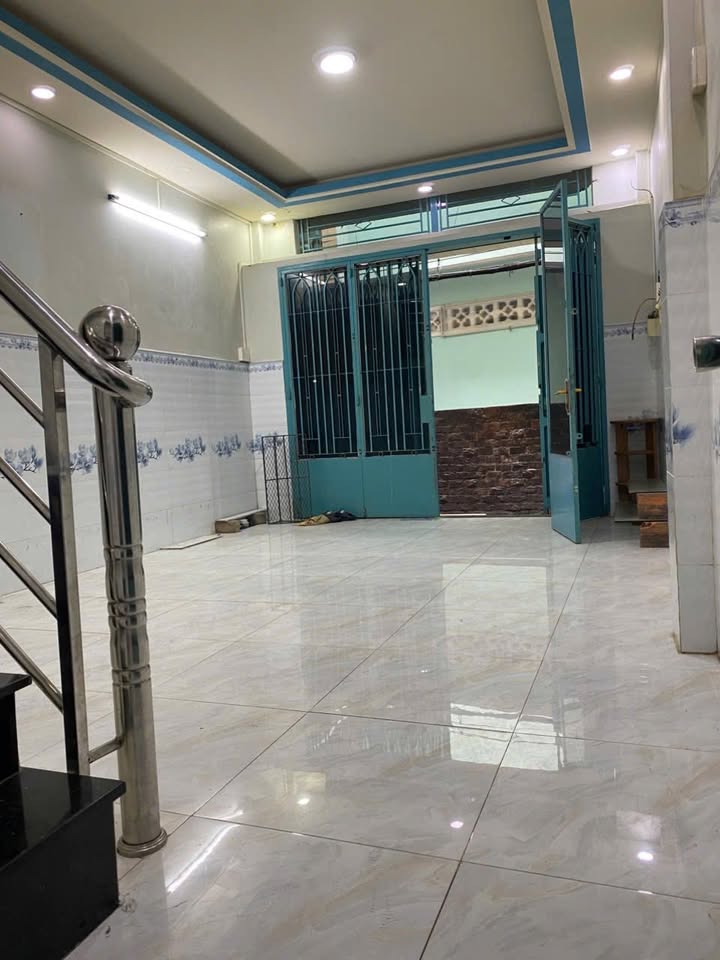 Nhà cho thuê Đường Lý Thái Tổ, Quận 10 - 35m² giá chỉ 8 triệu - Phù hợp cho gia đình!