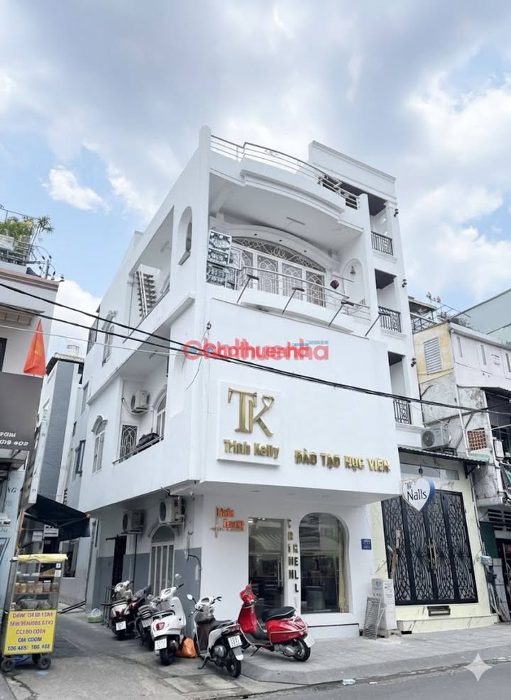 Cho thuê nhà góc hai mặt tiền Trần Khắc Chân, Quận 1, 75m² - Thiết kế thông thoáng, giá tốt!