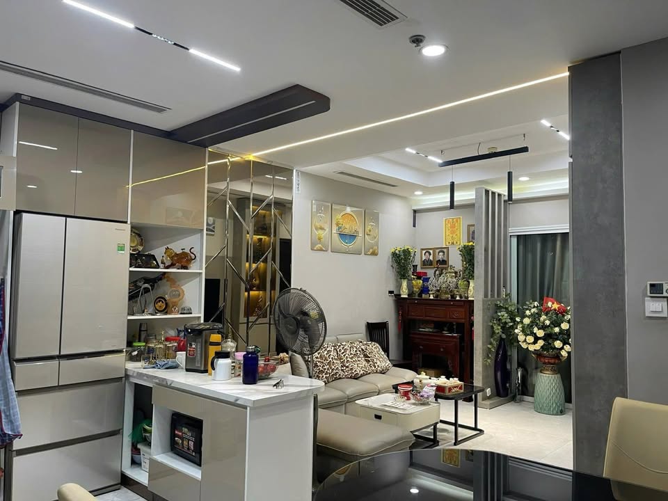 Căn hộ 3PN2VS Tòa R5 Royal City, Thanh Xuân, 22 triệu - Vào ở ngay!