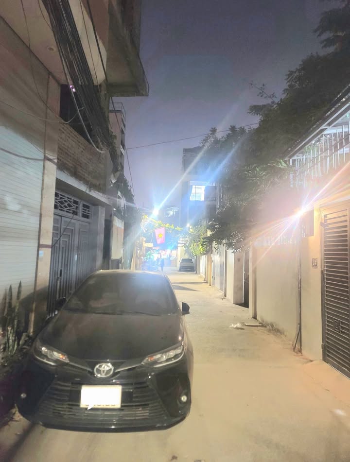 Nhà phố Đội Cấn, Ngọc Hà 110m² giá 31.9 tỷ - Sổ hồng nở hậu, ô tô tránh