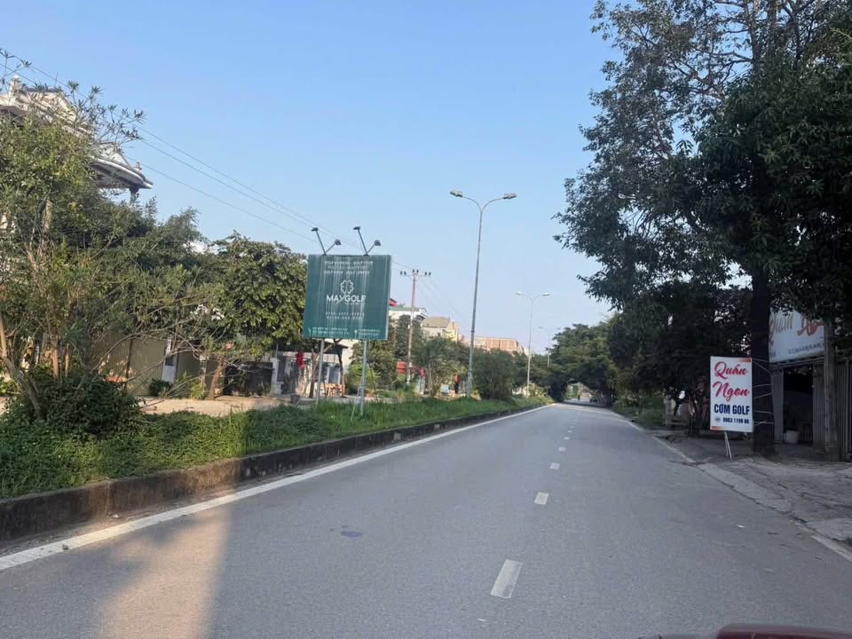 Đất nền Trục chính sân gôn Đồng Mô 150m² giá 300 triệu - Vị trí kinh doanh sầm uất!