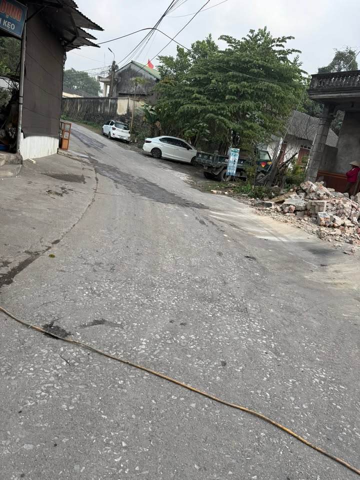 Đất thổ cư 256m² tại Thịnh Đán - Giá chỉ 630 triệu - Đường thông tứ phía!