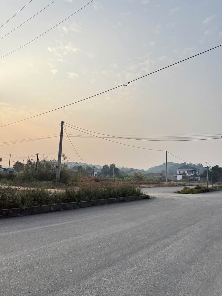 Đất tái định cư Lao Phổi, TP Yên Bái 100m² giá 1.2 tỷ - Đầu tư sinh lời ngay!