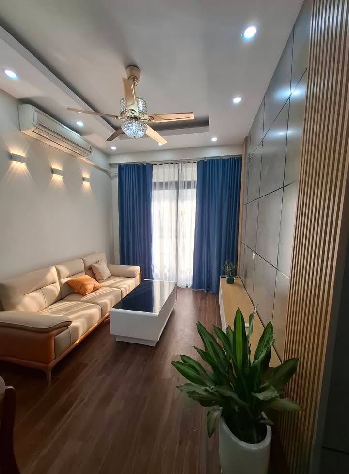Căn hộ chung cư Sài Đồng 80m² giá nhỉnh 5 tỷ - Sẵn sàng vào ở!