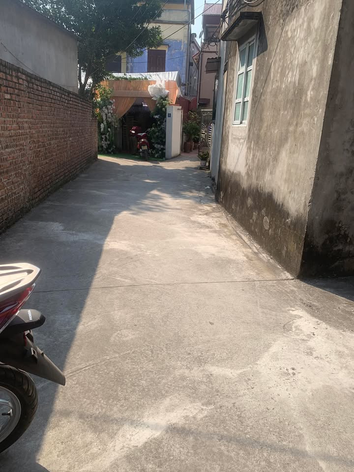 Nhà riêng Đặng Xá Gia Lâm 60m² giá 3 tỷ - Đất nở hậu, ô tô đỗ cửa!