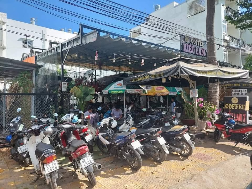 Quán cà phê mặt tiền Trần Văn Trà, Cái Răng 200m² - Sang nhượng nhanh, giá tốt!