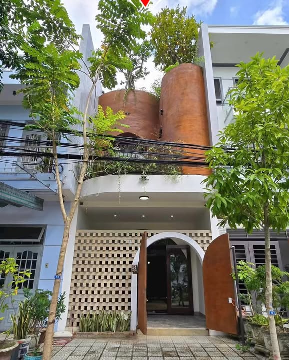 Nhà đẹp kiểu homestay Liên Chiểu Đà Nẵng 81m² giá 7.9 tỷ - View kênh sinh thái cực thoáng!