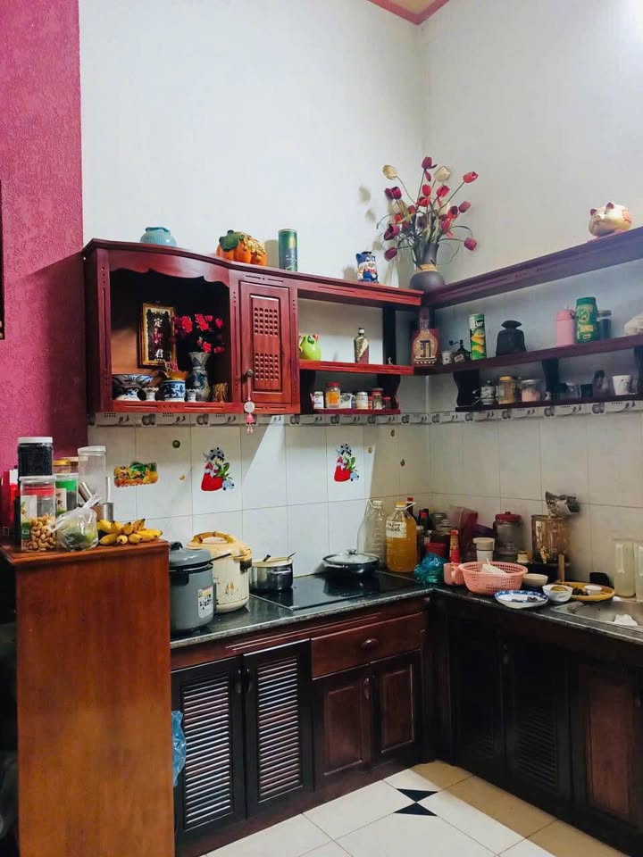 Nhà cấp 4 hẻm Nguyễn Văn Cừ, Tân An 298m² giá 5.2 tỷ - Đầu tư sinh lời ngay!