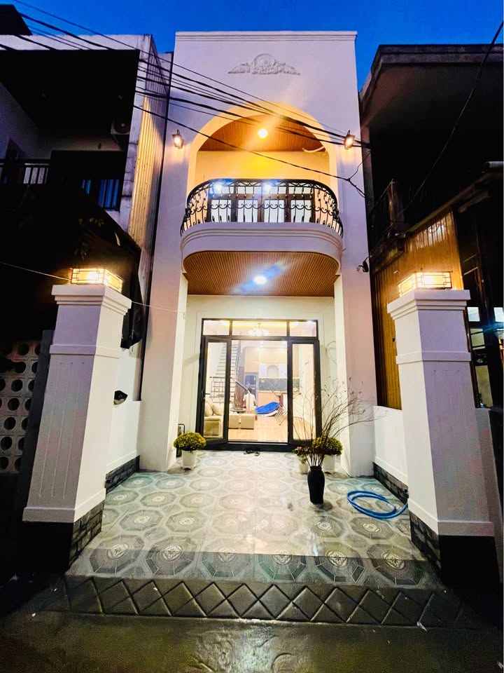 Nhà tân cổ điển tại kiệt 35 Ngự Bình, Huế 66.3m² giá 2.98 tỷ - Sẵn sàng chuyển nhượng!