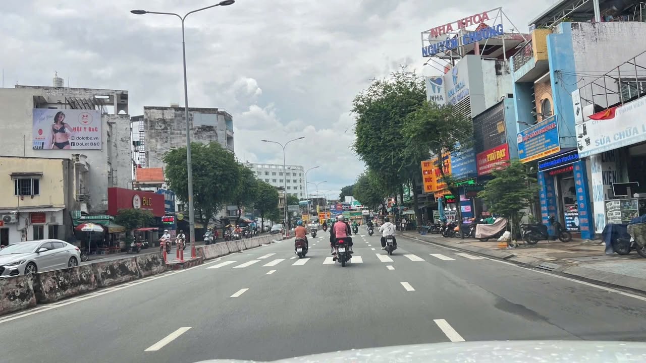 Bán nhà mặt tiền Lê Trọng Tấn, Tân Phú 76m² giá 15.5 tỷ - Vị trí đắc địa, kinh doanh sầm uất!