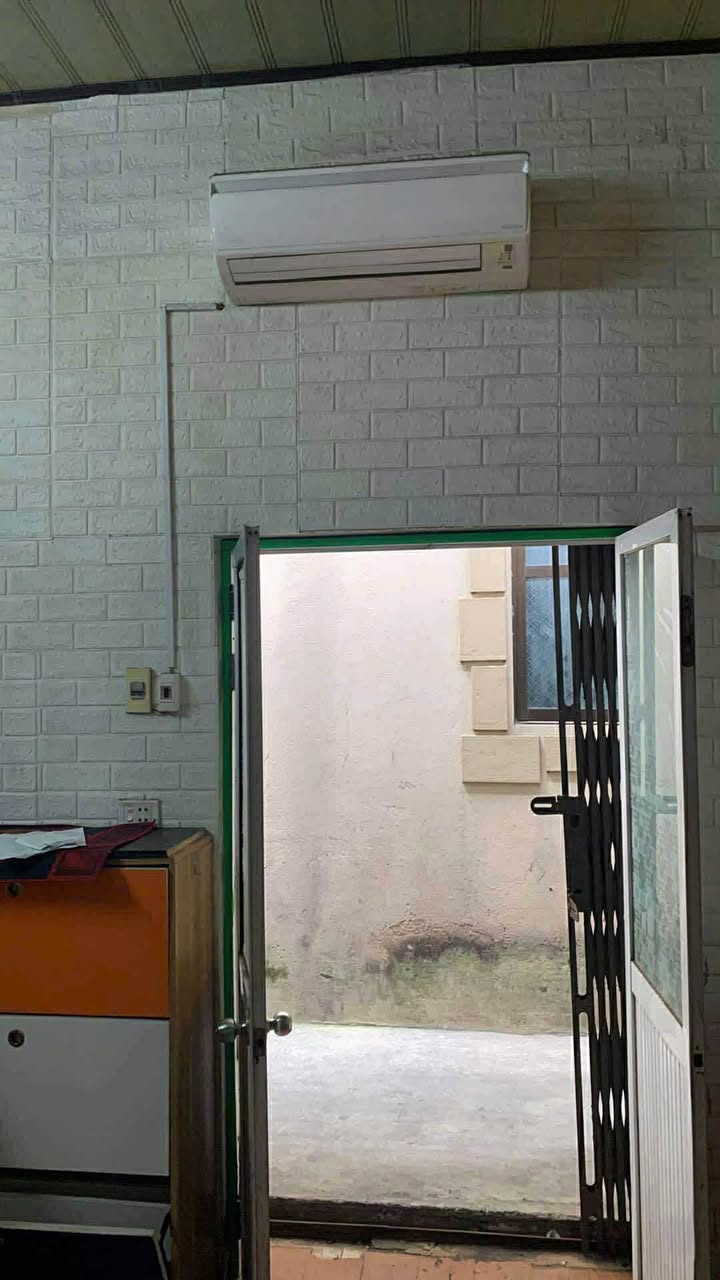 Nhà cho thuê tại Phố Vạn Kiếp, Hải Phòng - 1 tầng, 1 phòng ngủ chỉ 2.5 triệu/tháng!