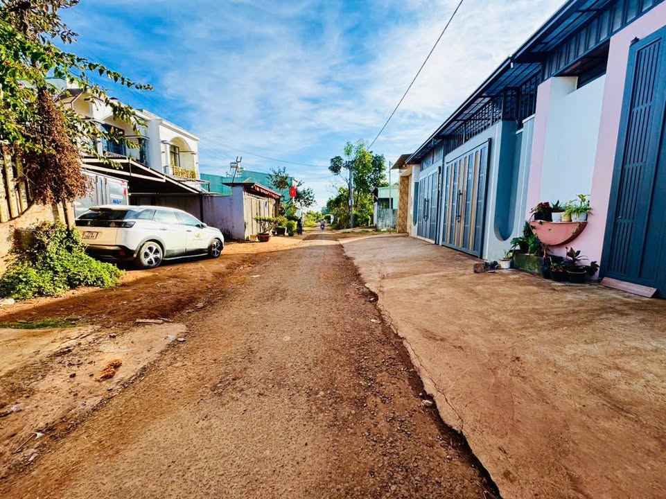 Đất thổ cư 220 Lê Duẩn 1200m² giá 1.5 tỷ - Cơ hội hiếm có tại Pleiku!