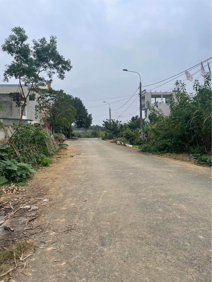 Đất nền Phường Nông Tiến 291.7m² giá chỉ 2.5 tỷ - Cơ hội đầu tư tuyệt vời!