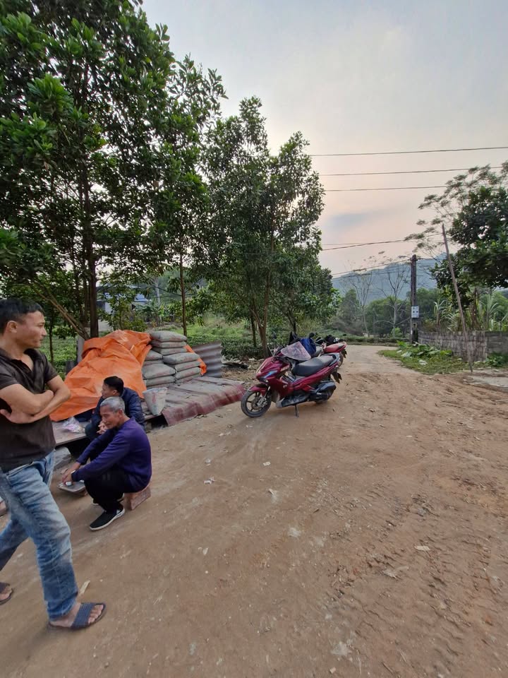 Đất thổ cư Khuôn Năm Phúc Xuân 150m² giá 1.2 tỷ - Hướng Tây Nam, mặt tiền 10m