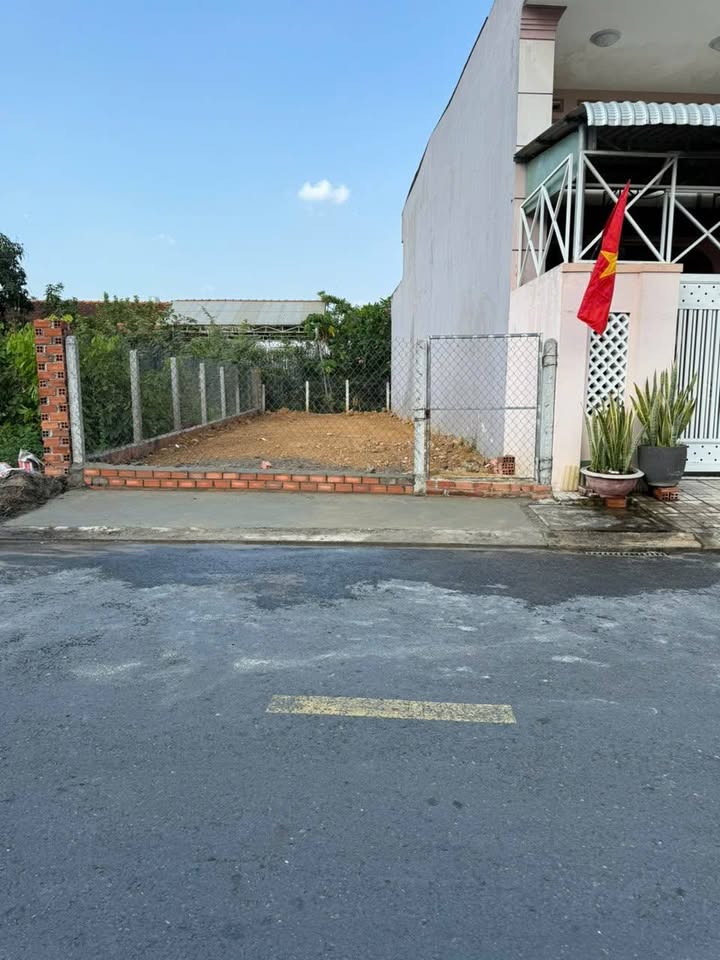 Đất thổ cư Phường 4 Tây Ninh 100m² giá 1.7 tỷ - Đầu tư sinh lời ngay!