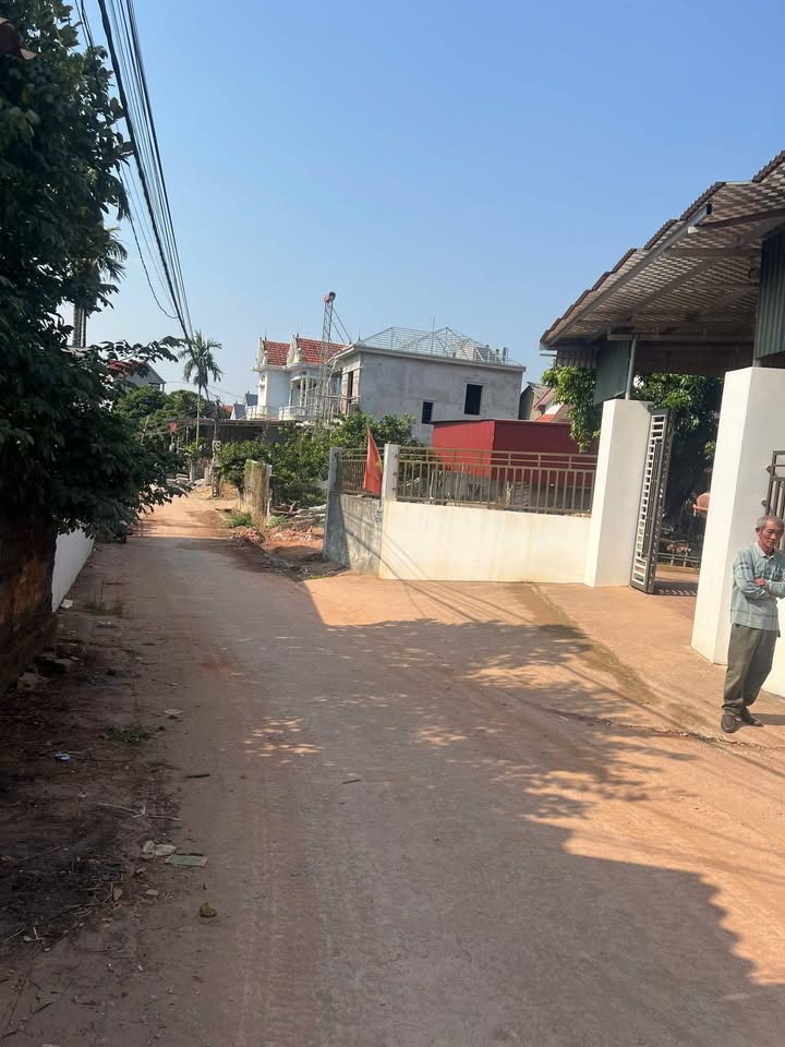 Nhà 2 tầng tại trung tâm xã Bảo Đài 237m² giá 2 tỷ - Dọn vào ở ngay!