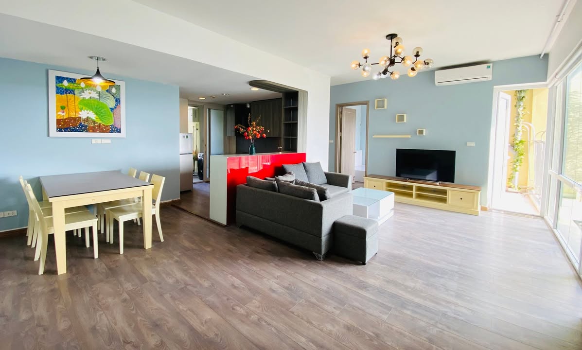 Căn hộ Ecopark Rừng Cọ 83m² giá 4.x tỷ - View mặt trước, đầy đủ nội thất!