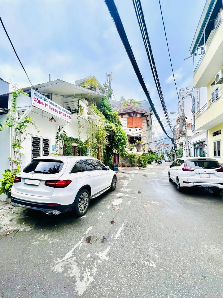 Nhà 4 tầng hẻm xe hơi Phan Đăng Lưu 75m² giá 13 tỷ - Đầu tư sinh lời ngay!