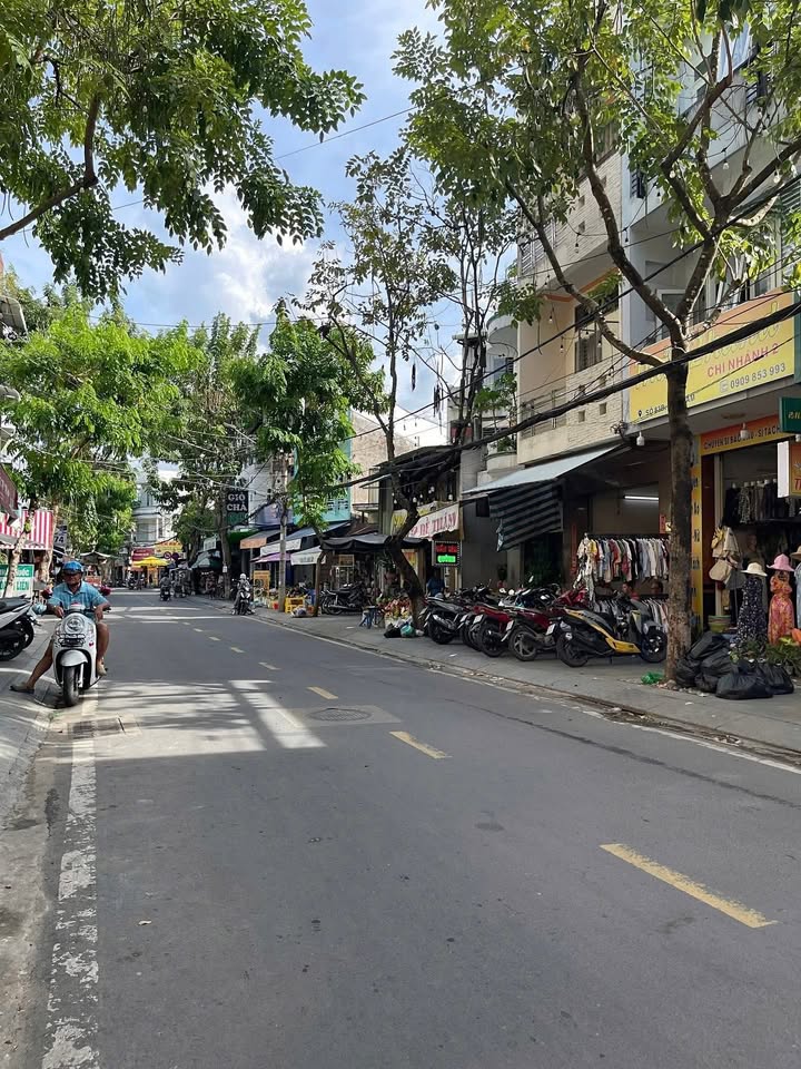 Nhà cho thuê mặt tiền Đề Thám, Ninh Kiều, Cần Thơ 51m² - Kinh doanh thuận lợi!