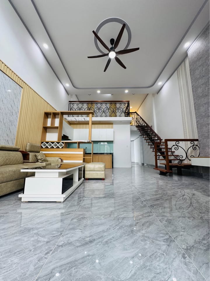 Nhà đẹp KDC Phú Gia 2 Trảng Dài 110m² giá 1.98 tỷ - Đầy đủ tiện ích xung quanh!