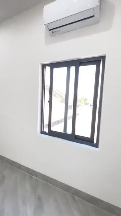 Nhà 2 tầng hẻm 90 Phạm Văn Đồng, Quảng Ngãi 118,5m² giá 2 tỷ - Sẵn sàng vào ở ngay!