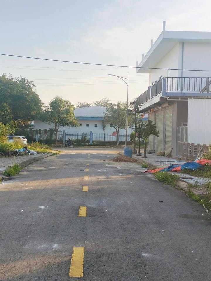 Đất nền Tiến Châu, Tư Nghĩa 100m² giá 900 triệu - Sổ đỏ chính chủ!