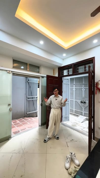 Nhà phố 400 Phạm Văn Đồng 35m² giá 3.9 tỷ - Lô góc, Sổ riêng, Chốt nhanh!