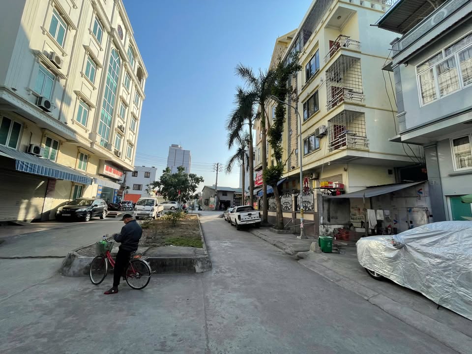 Nhà riêng Cao Xanh 97m² giá thỏa thuận - Căn góc hiếm với tiện ích đầy đủ!