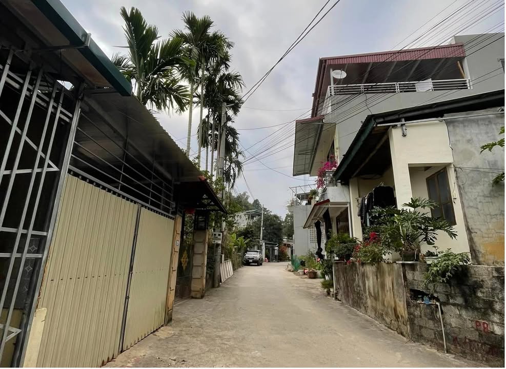 Nhà cấp IV tại tổ 5 Sùng Dũng Lù, 133m² giá 1 tỷ - Đầu tư ngay!