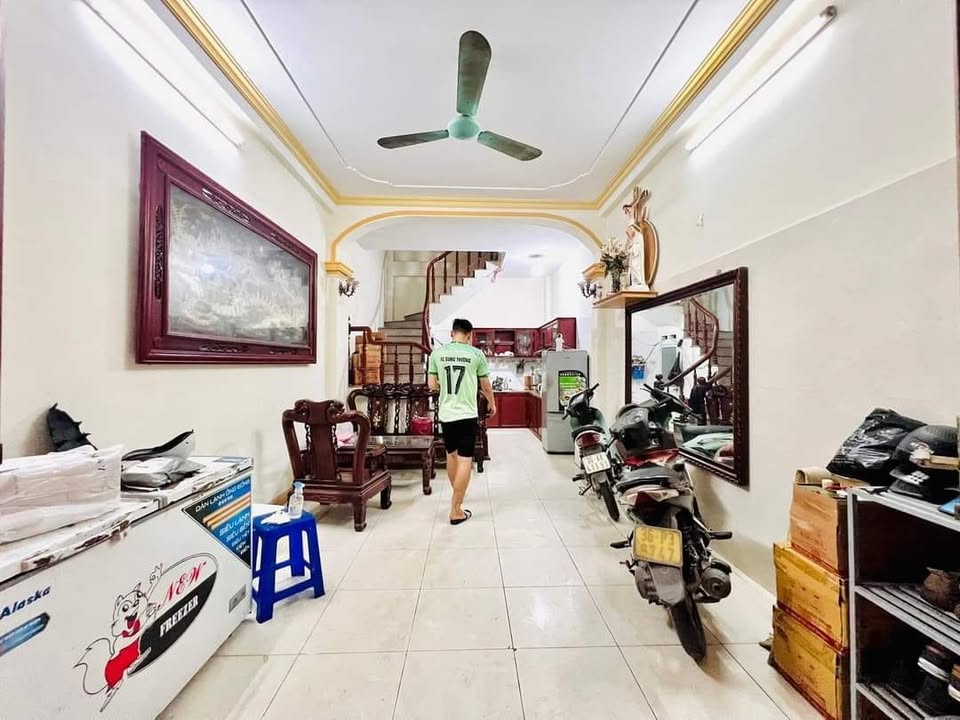 Nhà Phú Đô 34m², 4 tầng, giá 6.9 tỷ - Sổ đỏ chính chủ, đẹp lung linh!