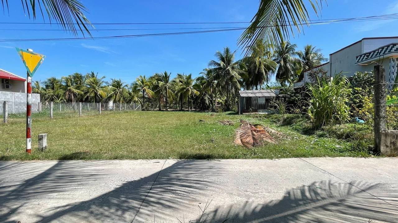 Bán đất Gò Công Tây 256m² giá 590 triệu - Đường ô tô, dân cư đông đúc!